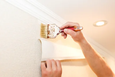Pose de papier peint à Comps — revêtements muraux et toiles de verre